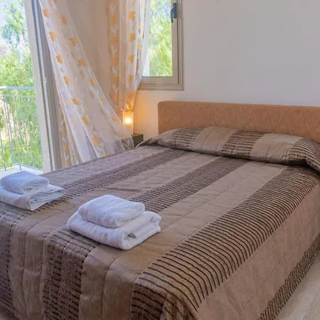 Sandy Villas, 15 Michelle - Private Pool - Private Area Vilă