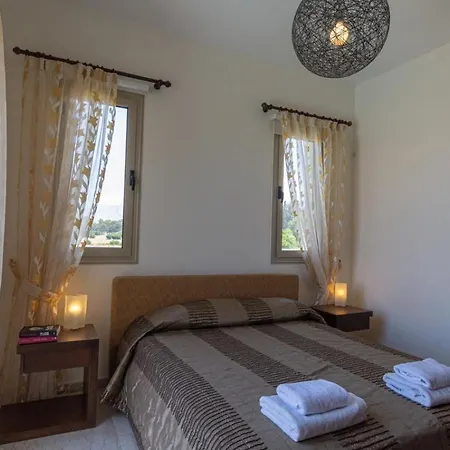 Sandy Villas, 15 Michelle - Private Pool - Private Area * Polis